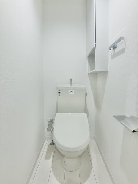 ＫＯＭＦＯＲＴＡ新中野のトイレ|落ち着いたトイレです