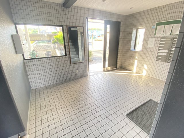 【エントランス】 | ドゥエルなかせい