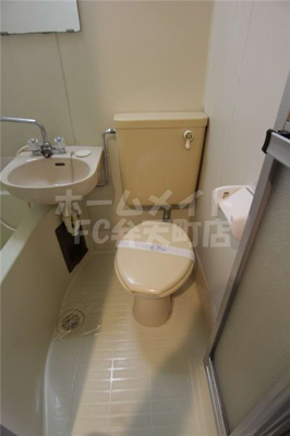 【トイレ】 | エスタイル天保山 | 清潔感のあるトイレです