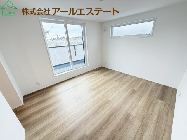 加古川市加古川町中津　　JR加古川線「日岡駅」徒歩19分の寝室