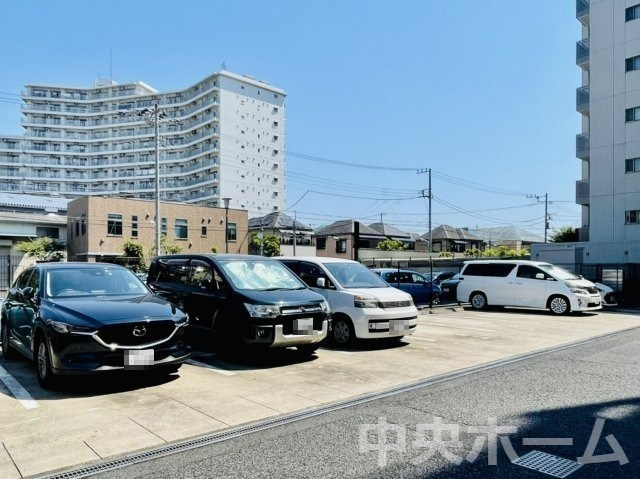 ライオンズマンション立石南の駐車場|【敷地内駐車場】最新の空き状況や費用などの詳細は担当スタッフまでお問い合わせください。