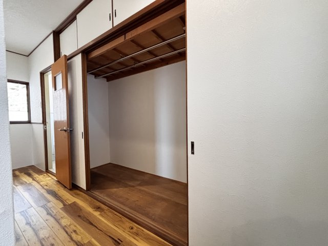 神戸市須磨区禅昌寺町1丁目戸建の収納
