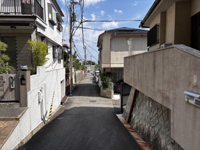 神戸市須磨区禅昌寺町1丁目戸建の前面道路含む現地写真
