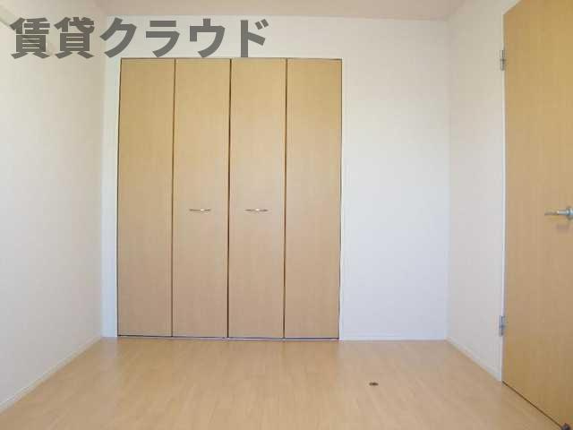 サンコスモスの洋室|きれいな洋室です