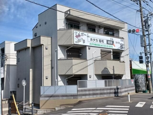 千葉市稲毛区小仲台９丁目のアパートの外観