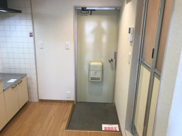 アポリネールハイムの玄関|玄関