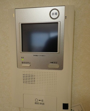 【セキュリティ】 | ルーブル鷺宮六番館 | モニター付きインターホン。