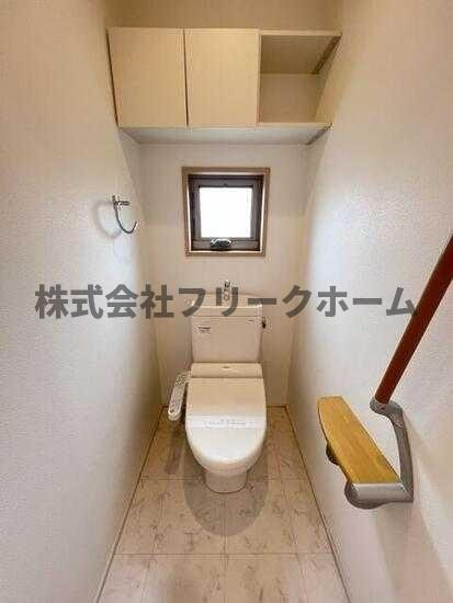 三鷹市井の頭１丁目のアパートのトイレ