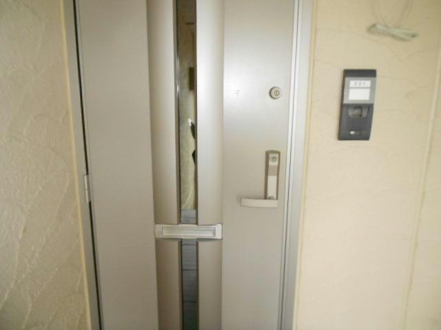 コーポブレーメンＢ館の玄関