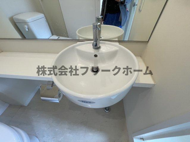 武蔵野市御殿山１丁目の賃貸マンションの洗面所