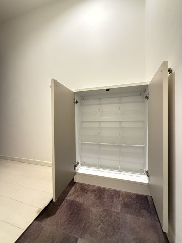 オルフェアメゾン清水丘弐番館の収納