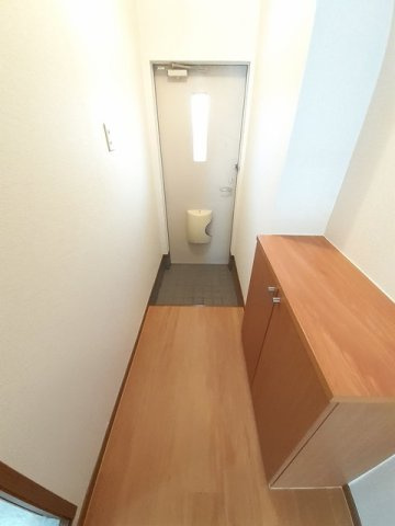 エンペラーヒルズ平手の玄関