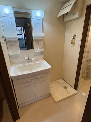洗足邨の独立洗面台|独立洗面台、朝の身支度には欠かせません