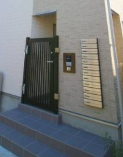 コンフォートメゾン蕨のエントランス