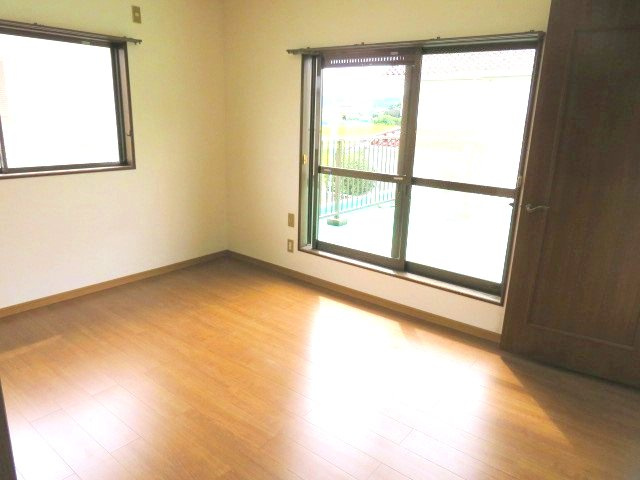 藤岡市本郷　中古1590の洋室
