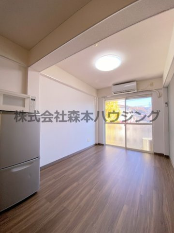 【洋室】 | 　学研CITY CORE | 明るい洋室です