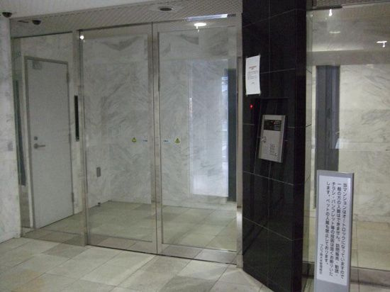 プロフ南大井のエントランス