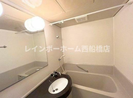 ローズガーデン１番館の浴室