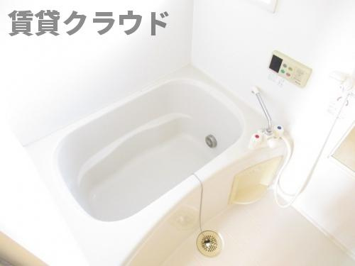 第一ローズハイム　A棟の浴室|きれいなお風呂です