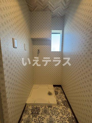グリーンヒル山本通の居間・リビング|使いやすいリビングです