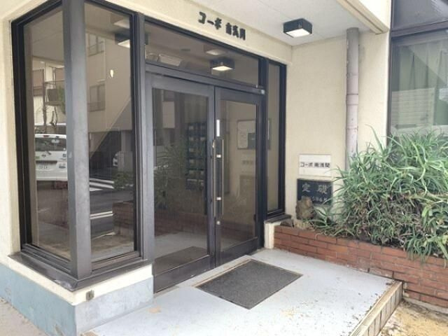 コーポ南浅間のエントランス