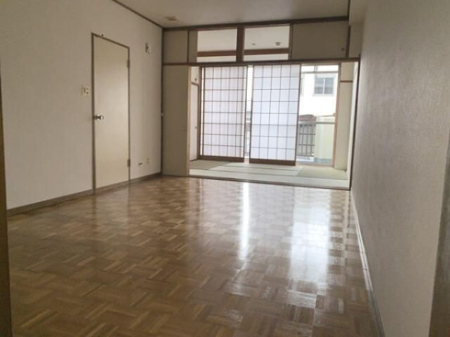 コーポ南浅間の居間・リビング