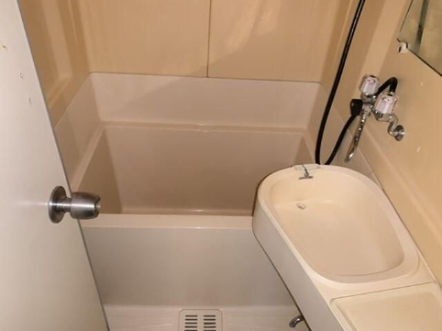 コーポ南浅間の浴室