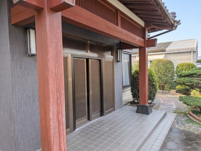 下北方観音免の玄関
