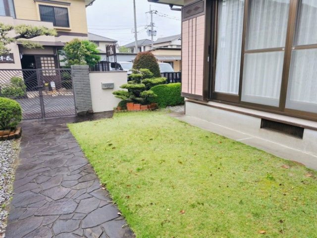 下北方観音免の庭