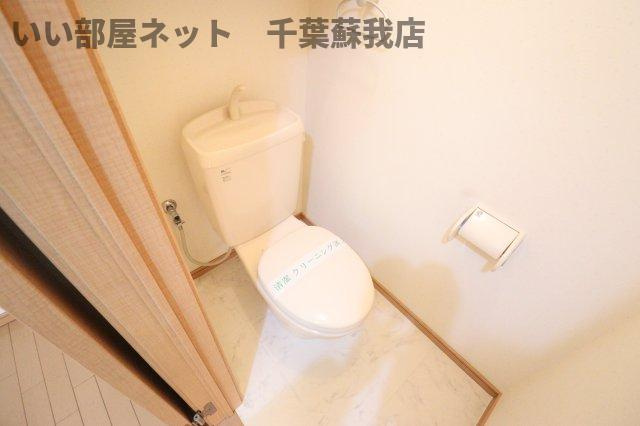 アネックスガーデン本千葉のトイレ|落ち着いた色調のトイレです