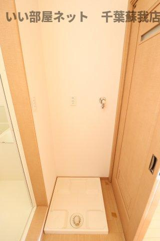 アネックスガーデン本千葉の洗面所|洗濯機置場