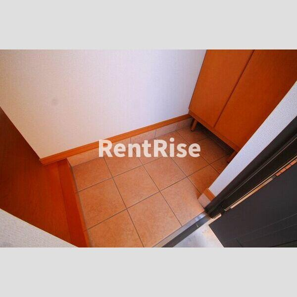 DEMEURE-TAIRAの玄関