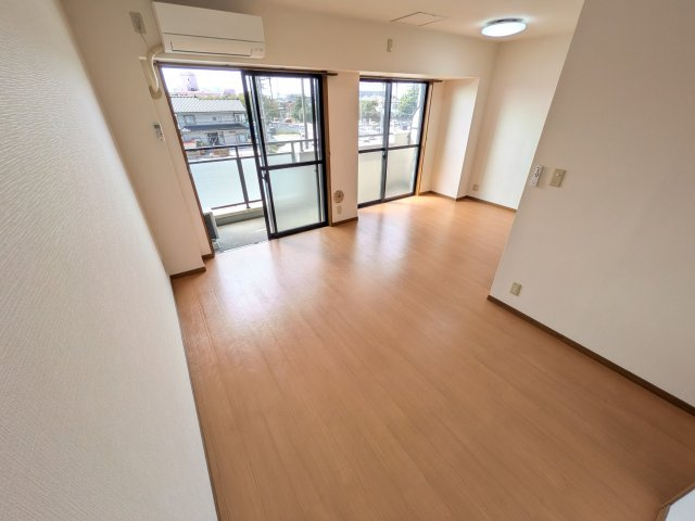 クレスト吉岡の内装