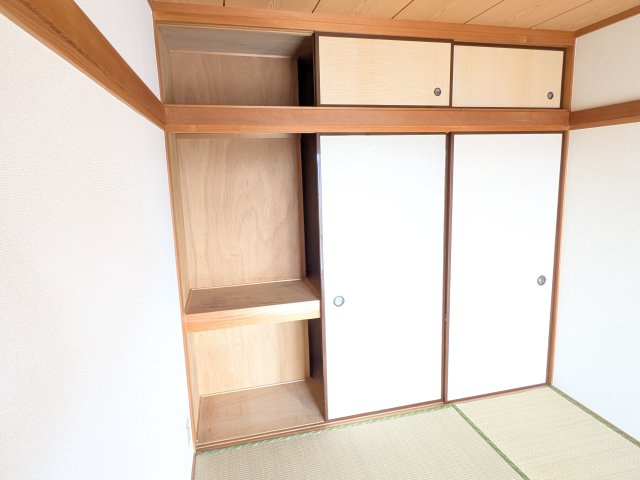 クレスト吉岡の収納