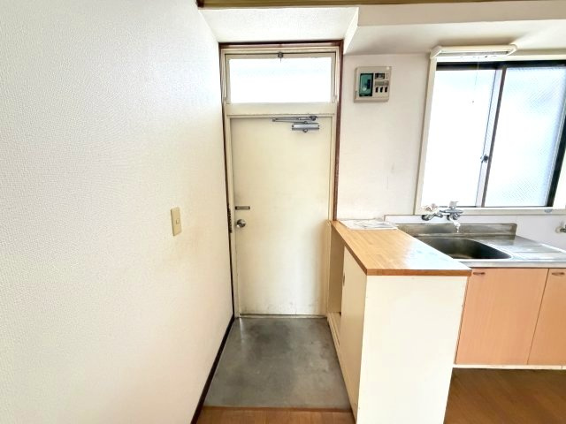 フォレストパーク松戸の玄関