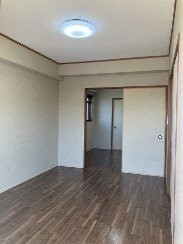 パレプラーンスの洋室
