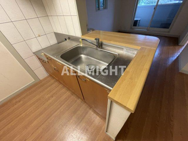 稲城市百村のアパートのキッチン|★お部屋探しはオールマイト不動産までご相談下さい♪