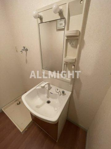 稲城市百村のアパートの洗面所|★お部屋探しはオールマイト不動産までご相談下さい♪