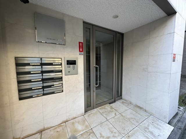 峰マンション のエントランス