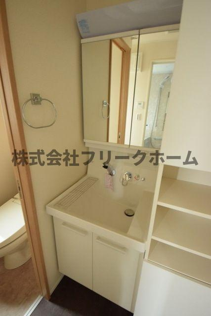 三鷹市下連雀３丁目の賃貸マンションの洗面所|別部屋参考写真