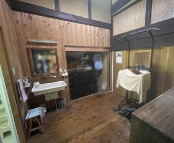 高島市高島中古戸建の内装