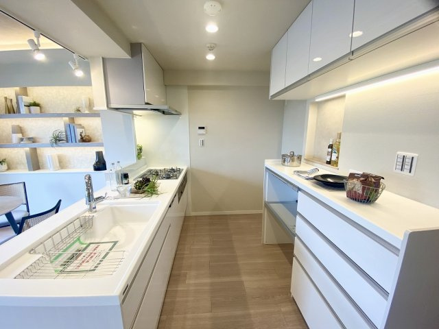 大井ゼームス坂ヒルズ（3階部分）／仲介手数料無料／新規フルリノベーションのキッチン