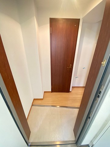 ベルエアー江上の玄関