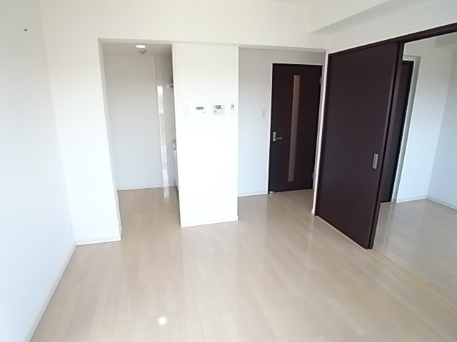 PINO甲東園の居間・リビング