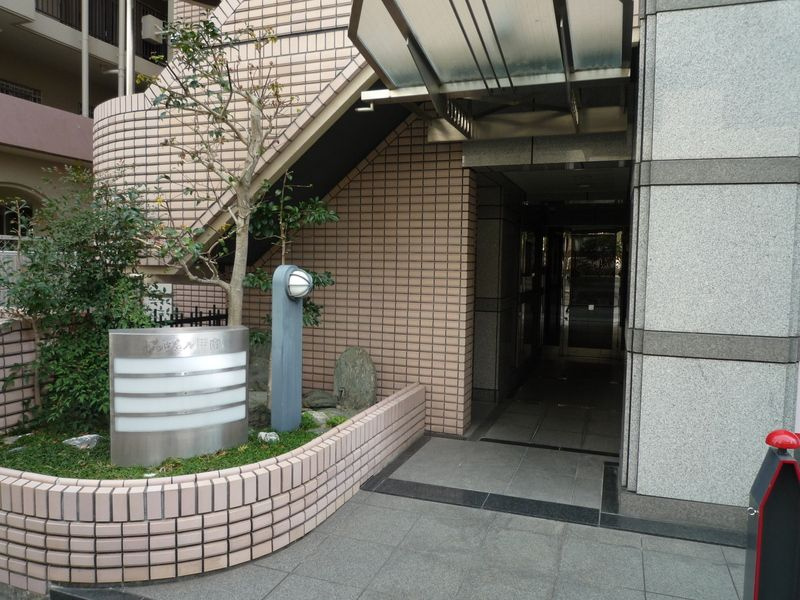 ドゥヴェル甲南のエントランス