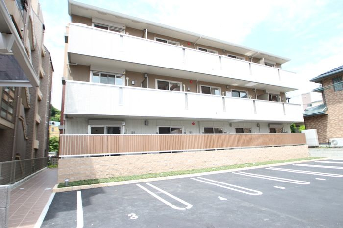 D-room平尾山荘通り