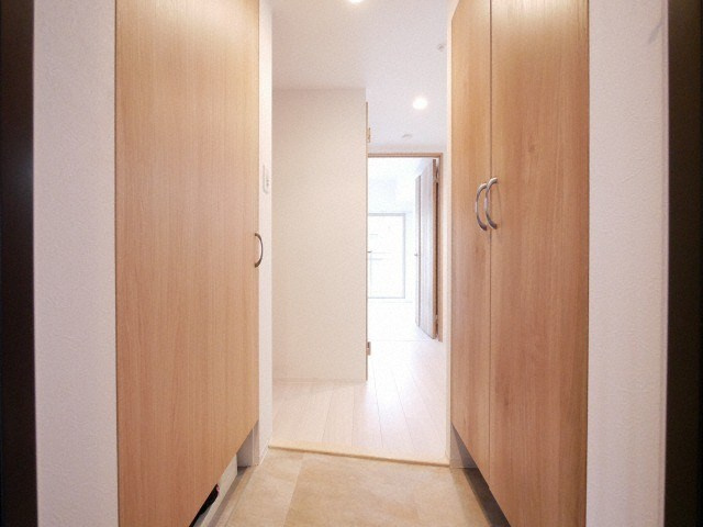 エスリード松屋町グレイスの玄関|落ち着いた玄関です