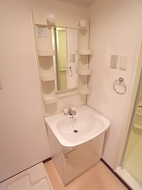 DAIWAマンションの洗面所