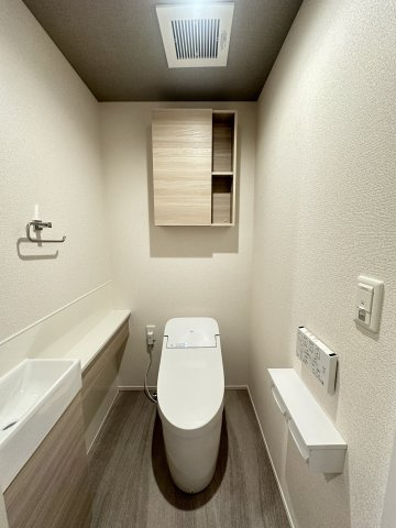 D-ROOMプラーナのトイレ
