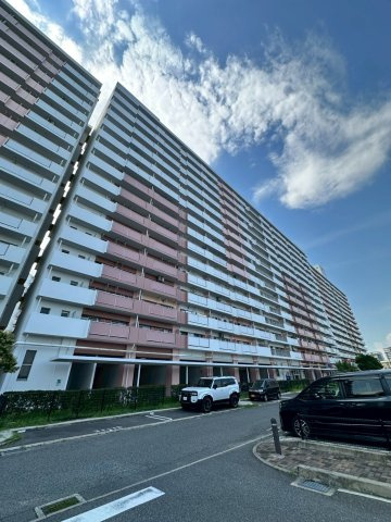 UR武庫川 31号棟の外観
